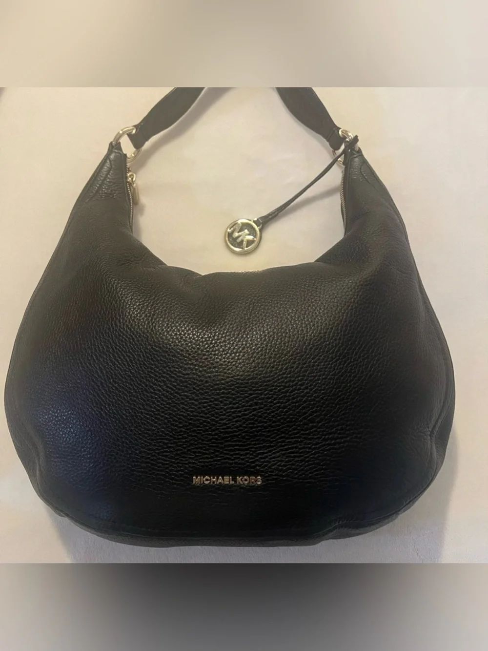 💚Michael Kors Black Leather Hobo Bag🩷